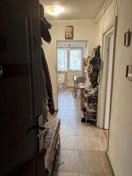 Apartament cu 3 camere semidecomandat, mobilat în Gheorgheni