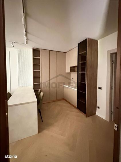 Apartament cu 4 camere în Central