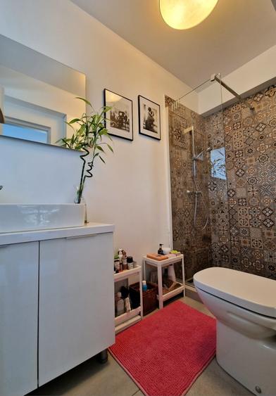 Apartament cu 3 camere decomandat în 1 Mai
