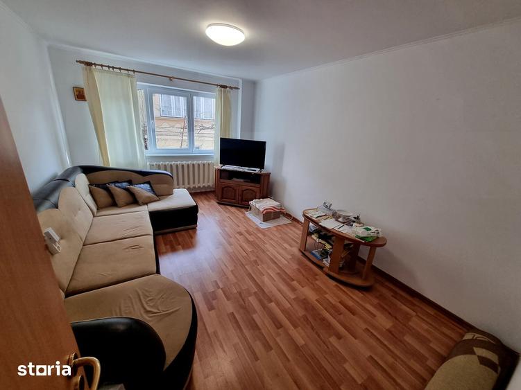 Apartament cu 4 camere în Ultracentral
