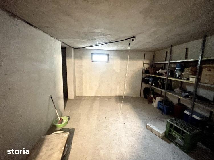 Casă cu 5 camere cu Teren 1500 Mp în CFR