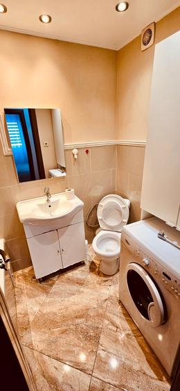 Apartament cu 2 camere decomandat, mobilat în Titan