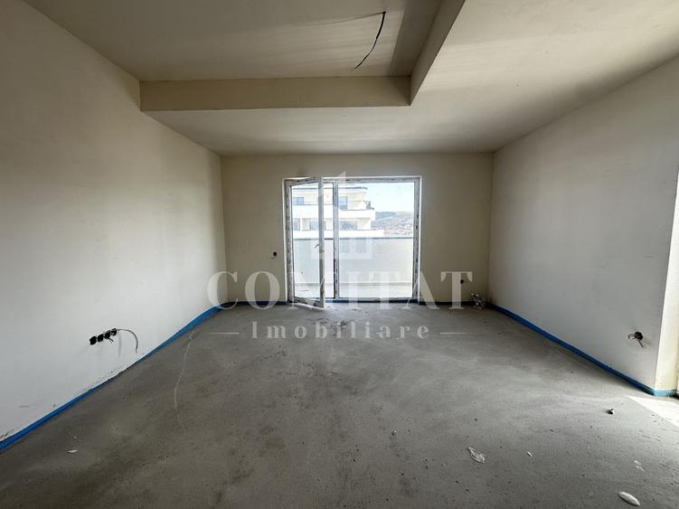 Apartament cu 3 camere semidecomandat în Florești — fotografia 3