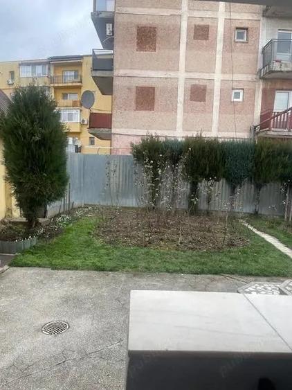 Casă cu Teren 91 Mp în Central