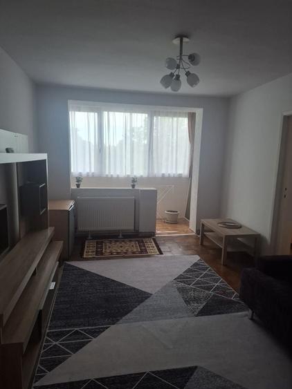 Inchiriez apartament cu 2 camere - 2