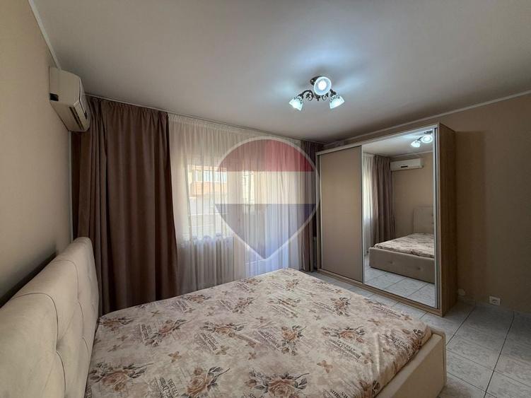 Apartament cu 3 camere decomandat, mobilat în Nerva Traian