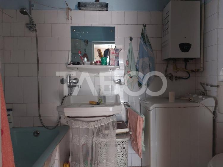 Casă individuală cu 2 camere cu Canalizare în Ultracentral