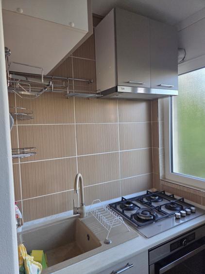 Apartament cu 2 camere decomandat în Popoveni