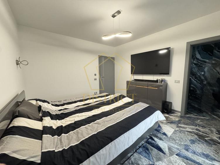 Casă individuală cu 5 camere cu Canalizare în Sânmihaiu Român