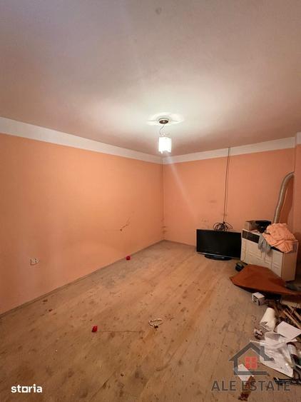 Casă cu 3 camere cu Teren 374 Mp în Central