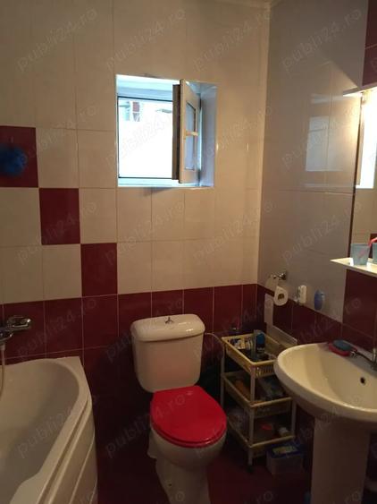 Apartament cu 3 camere decomandat în Independenței