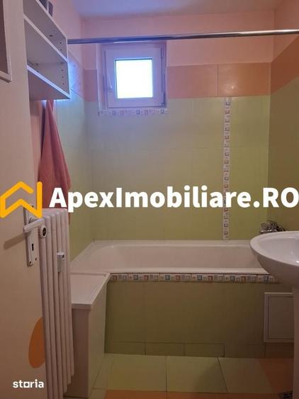 Apartament cu 2 camere decomandat în Drumul Taberei