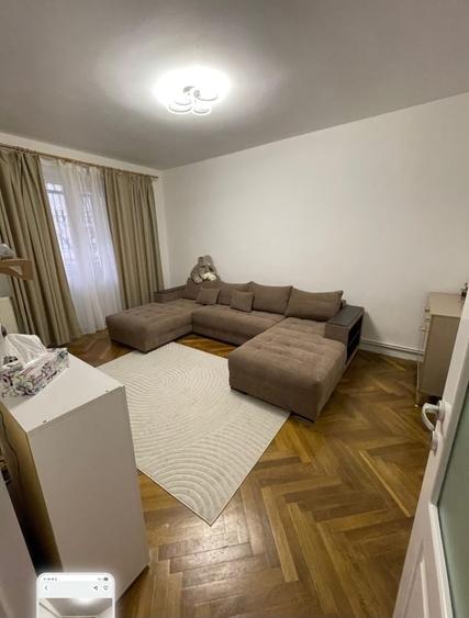 Apartament cu 2 camere decomandat, mobilat în Sălaj