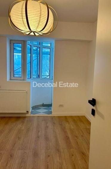 Apartament cu 3 camere decomandat în P-ța Muncii