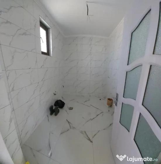 Casă cu 4 camere cu Teren 470 Mp în Vârteju