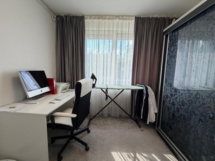 Apartament cu 3 camere semidecomandat, mobilat în Titan