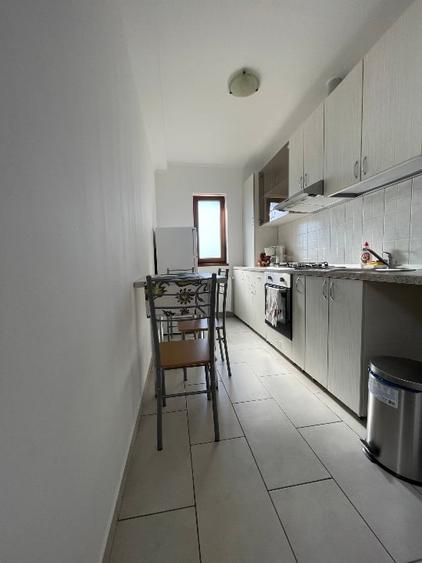 Apartament cu 2 camere semidecomandat în Lipovei
