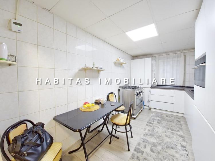 Apartament cu 4 camere semidecomandat, mobilat în Mănăștur