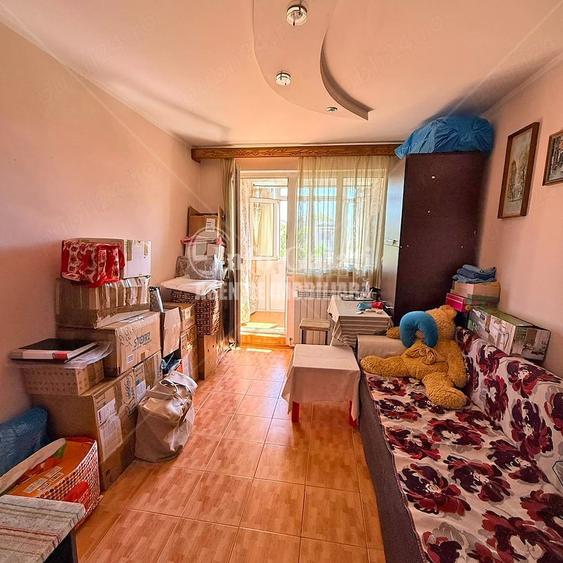 Apartament cu 2 camere semidecomandat în Micro 39