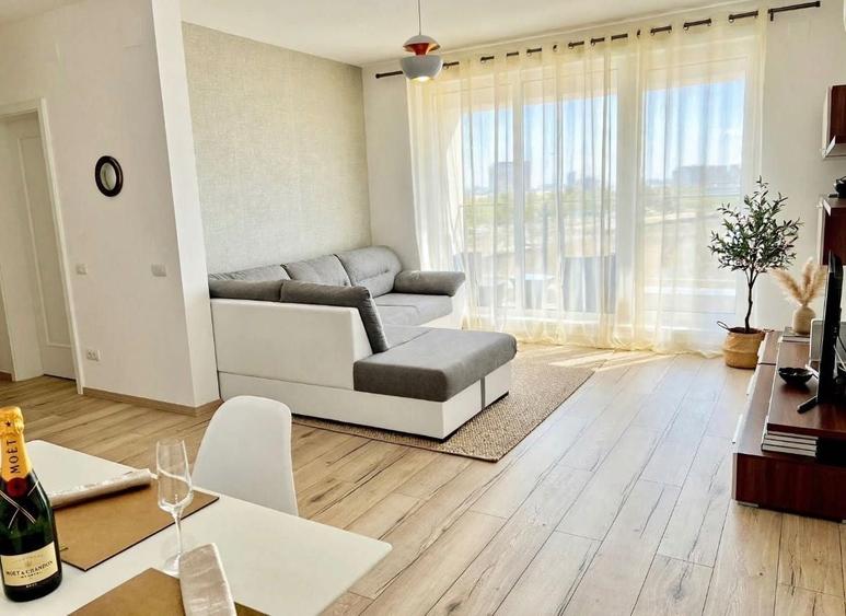 Apartament cu 2 camere semidecomandat în Sisești
