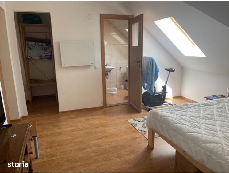 Casa NOUA 6 camere 7 bai teren 1.300 mp ,panouri foto-voltaice Orlat - 3