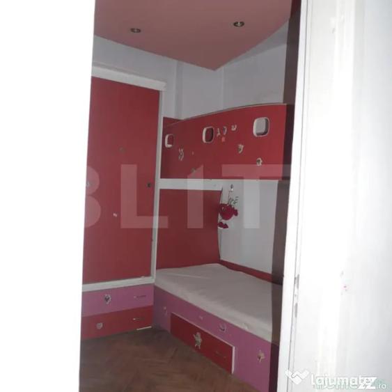 Casă cu 5 camere cu Teren 296 Mp în Central