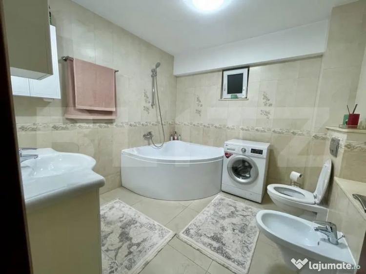 Apartament cu 3 camere semidecomandat, mobilat în Burdujeni