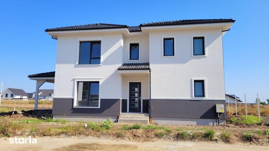 Casă cu 5 camere cu Teren 600 Mp în Șura Mică