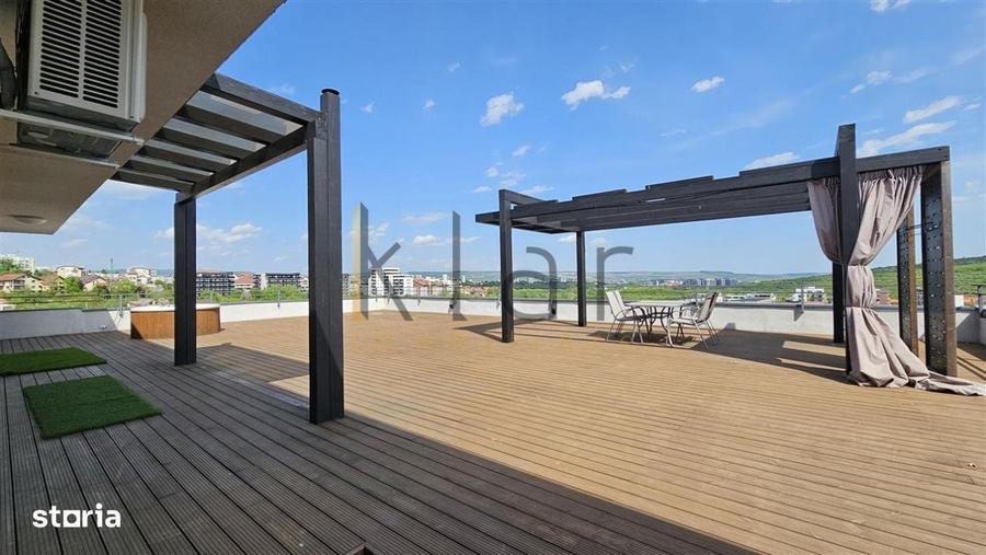 Apartament cu 4 camere semidecomandat în Borhanci