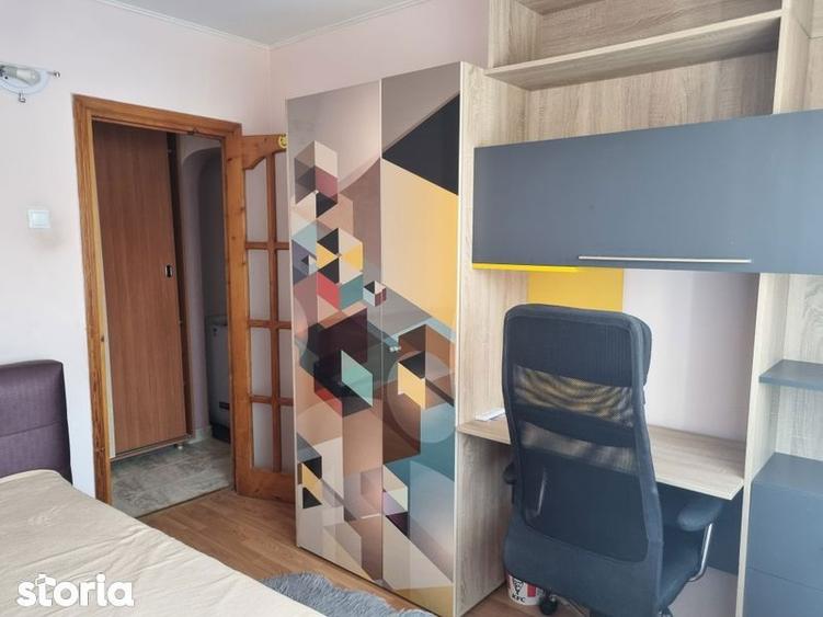 Apartament cu 3 camere semidecomandat în Bistrița Lac