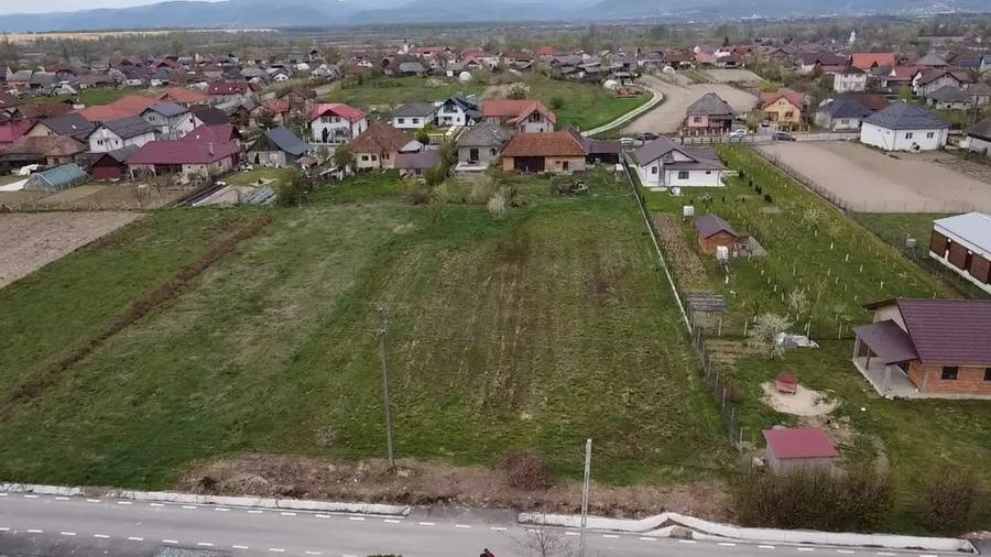 Teren de 2000 mp, în Lăpuș