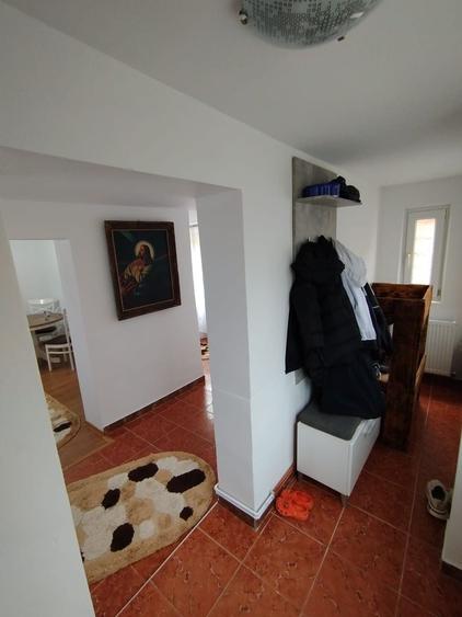 Casă cu 4 camere în Radu Negru