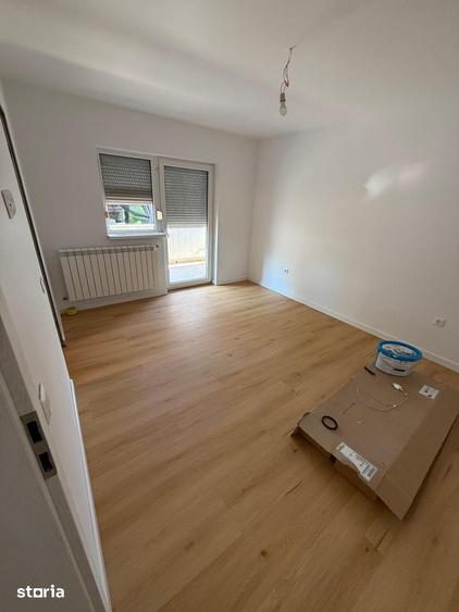 Apartament cu 4 camere în Domnești