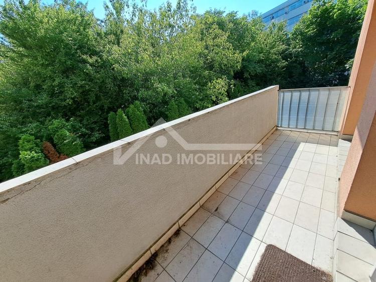 Apartament cu 2 camere semidecomandat, mobilat în Zorilor