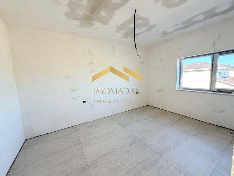Duplex cu 3 camere cu Canalizare în Bucovăț (Remetea Mare)