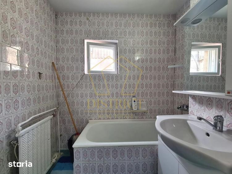 Apartament cu 3 camere decomandat, mobilat în Complex Studențesc