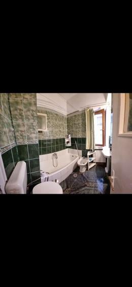 Garsonieră decomandată în Cișmigiu