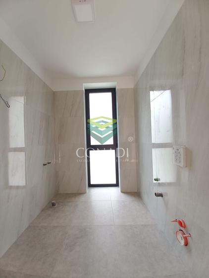 Casă individuală cu 5 camere cu Canalizare în Băneasa