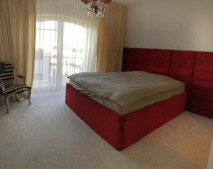 Apartament cu 3 camere decomandat în Tunari