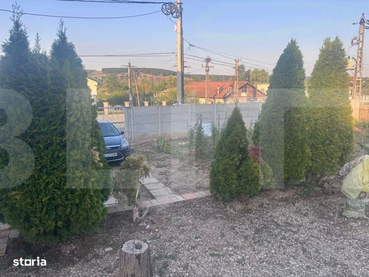 Casă cu 2 camere cu Teren 2000 Mp în Central