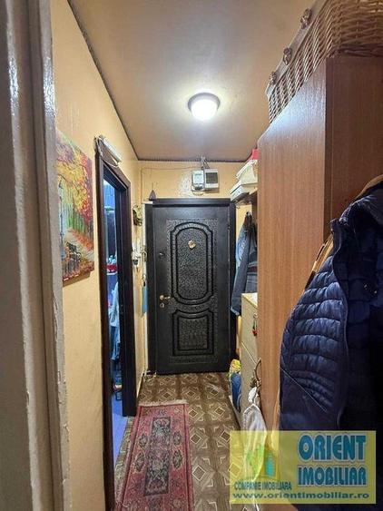 Apartament cu 2 camere semidecomandat în Inel II