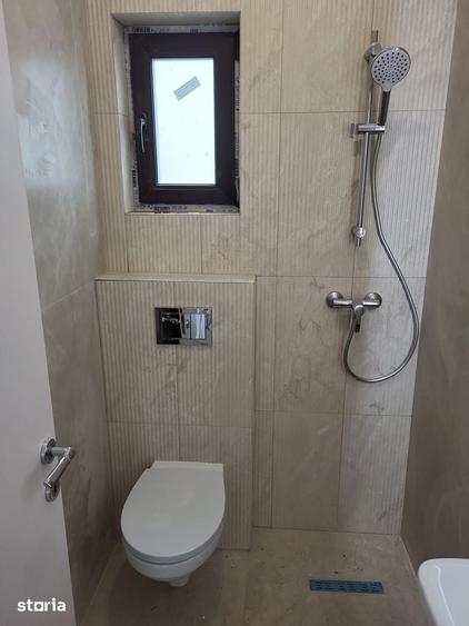 Casă cu 3 camere cu Teren 450 Mp în Central