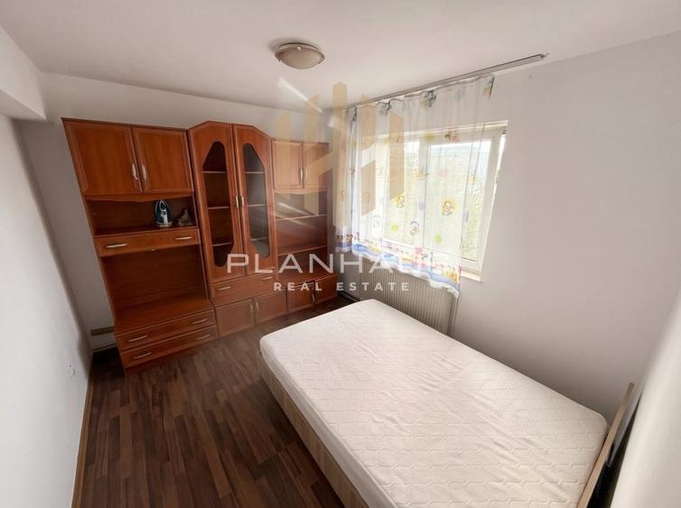 Apartament cu 2 camere semidecomandat, mobilat în Săsar