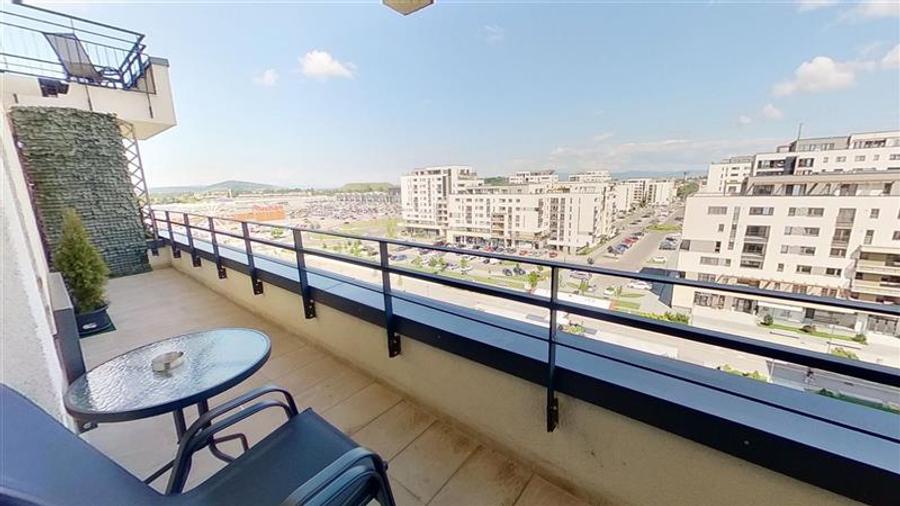 Apartament cu 2 camere decomandat, mobilat în Tractorul