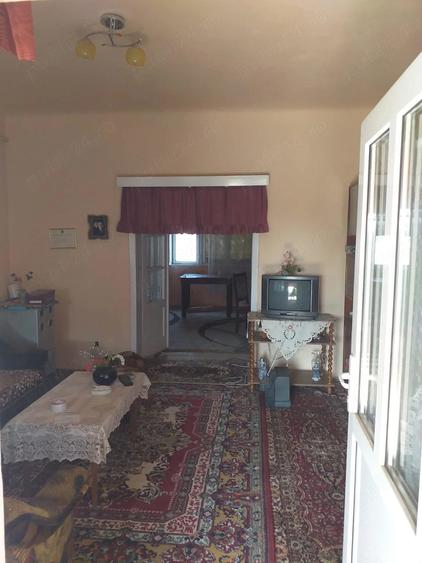 Casă cu 2 camere cu Teren 747 Mp în Central