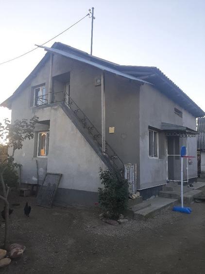 Casa si teren de vanzare - 2