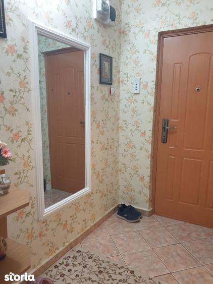 Apartament cu 2 camere semidecomandat în Alexandru cel Bun