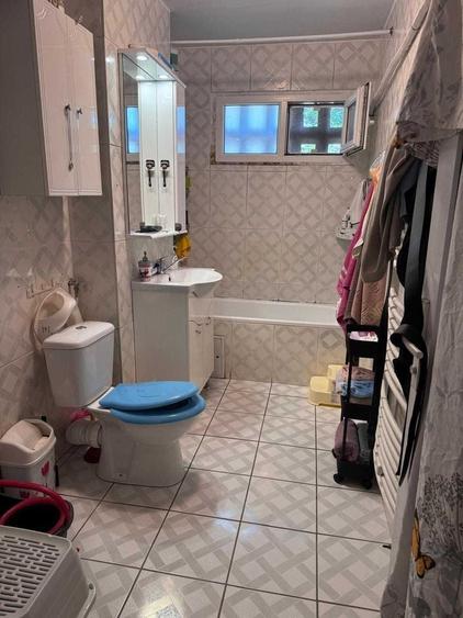 Apartament cu 3 camere nedecomandat în Titan