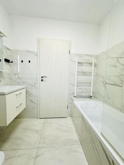 Apartament cu 2 camere decomandat în Girocului