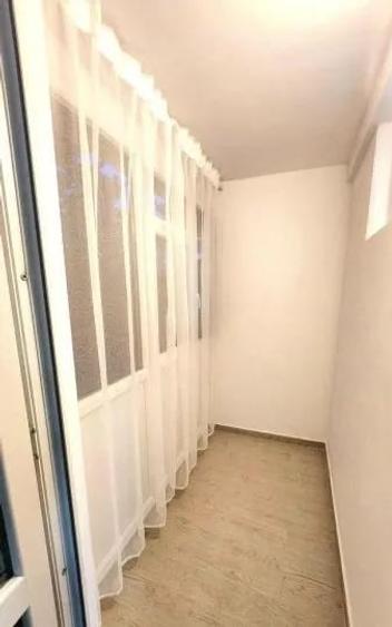 Apartament cu 2 camere decomandat, mobilat în Berceni